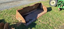 Bobcat Universal Quick Attach bucket