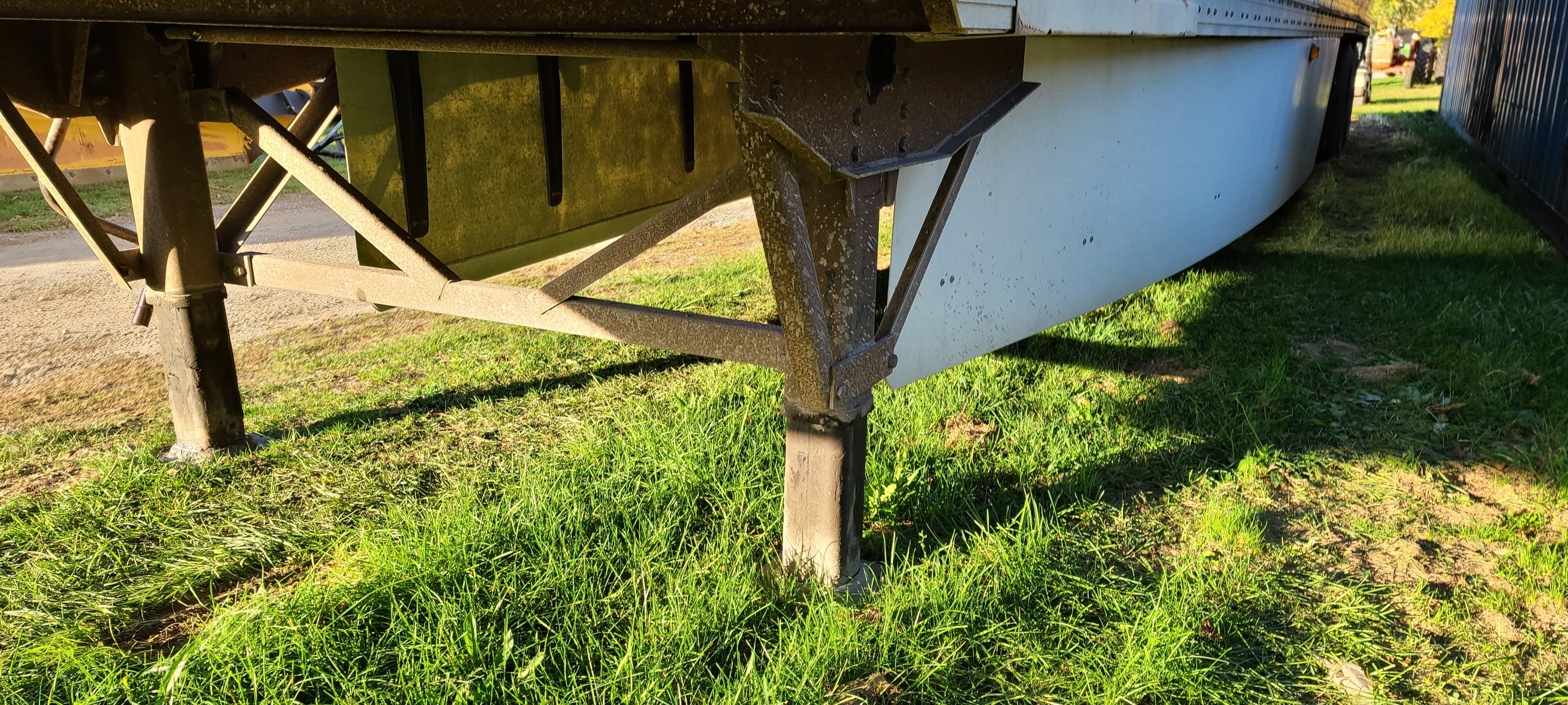 Wabash 53' Box Trailer TITLE