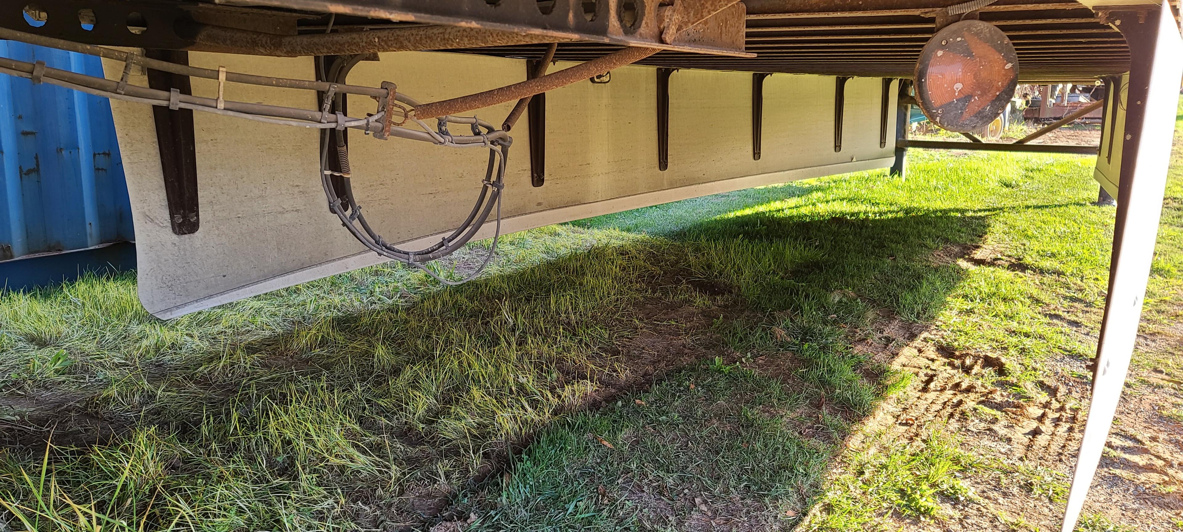 Wabash 53' Box Trailer TITLE