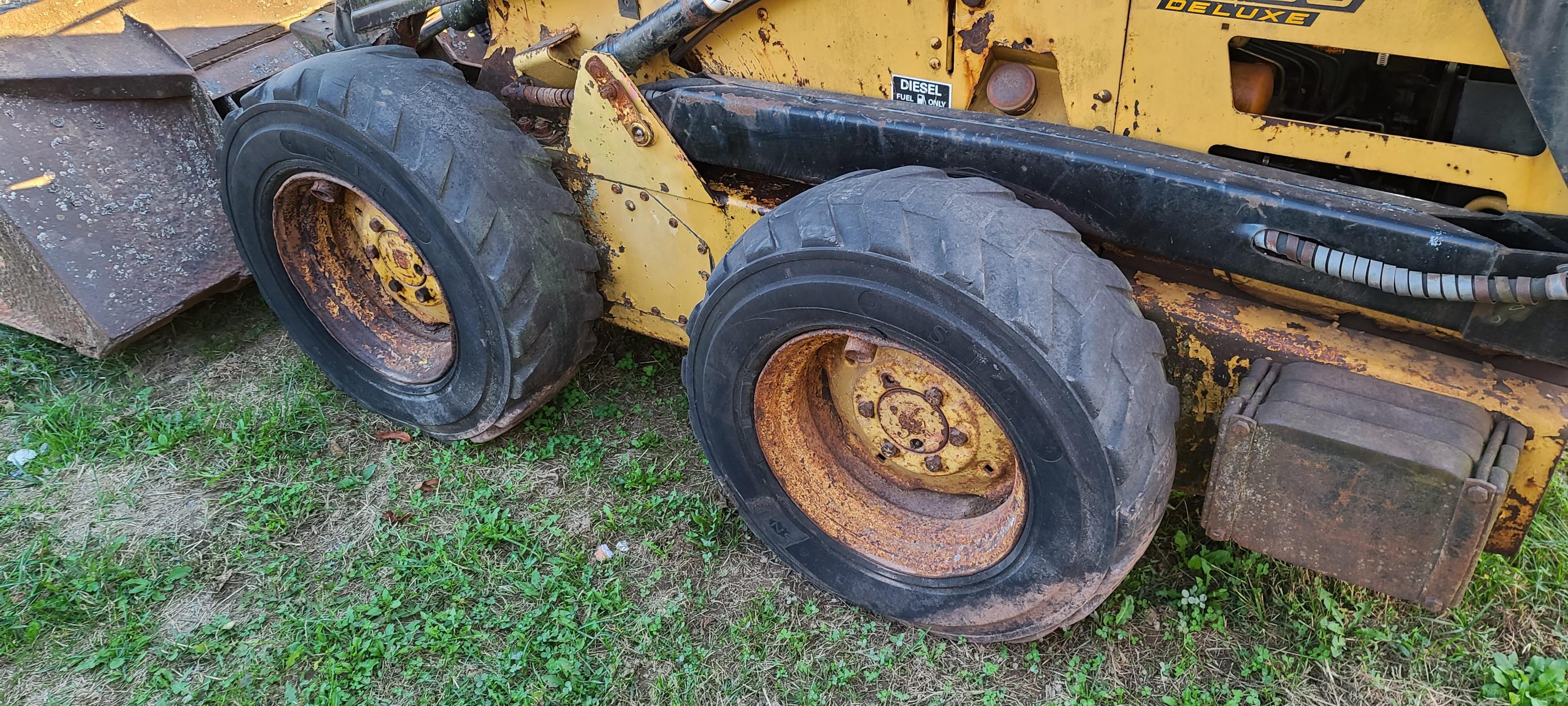 New Holland L553 Skidloader