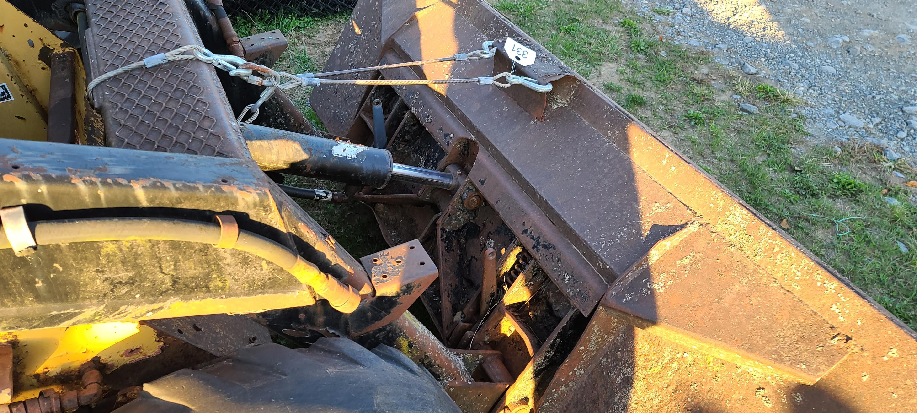 New Holland L553 Skidloader