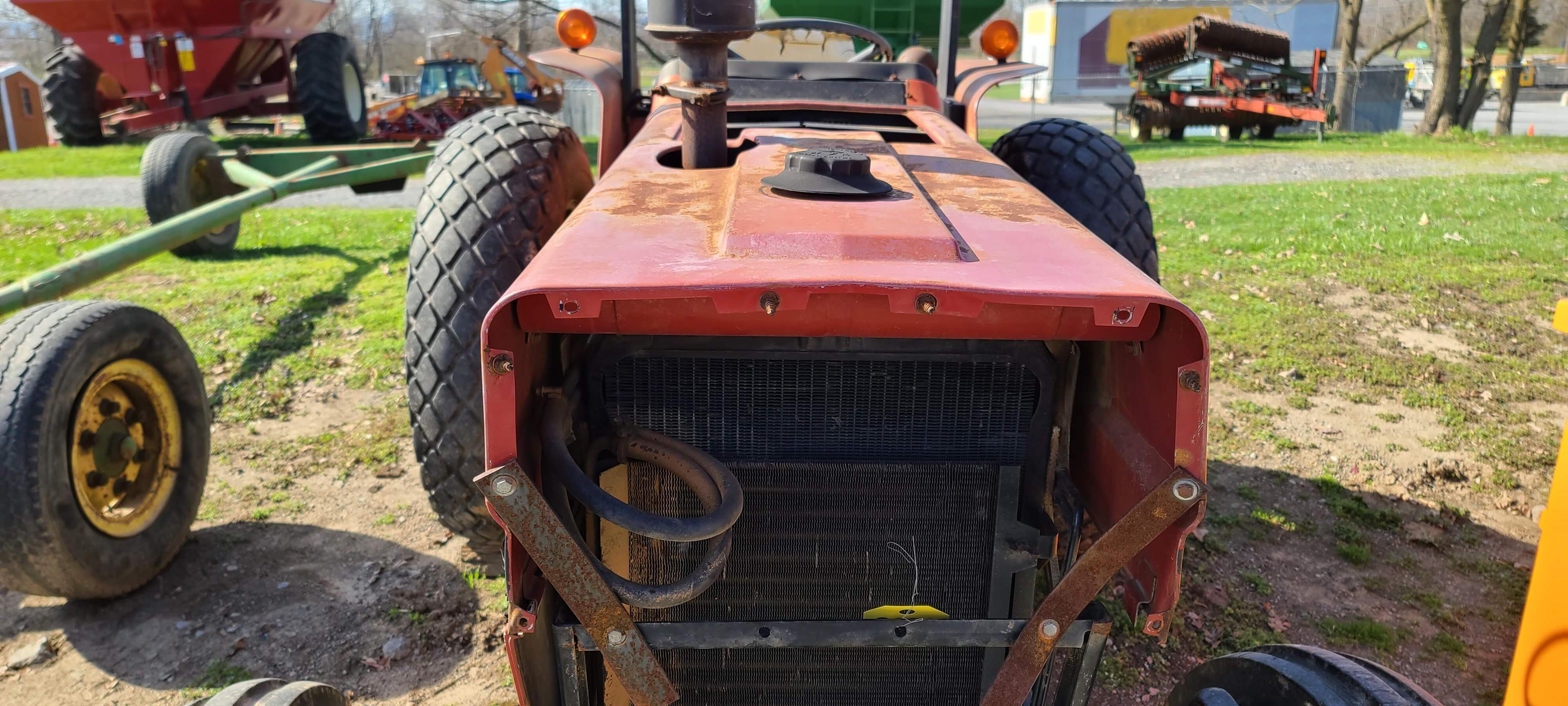 Case IH 485 Tractor (AS IS)