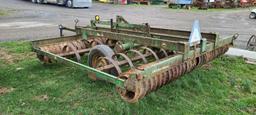 John Deere Cultimulcher (LOCAL FARMER)