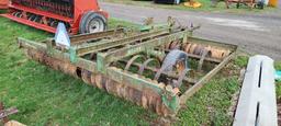 John Deere Cultimulcher (LOCAL FARMER)