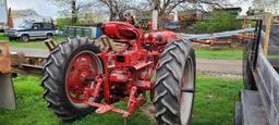 Farmall 200 Tractor (RUNS)