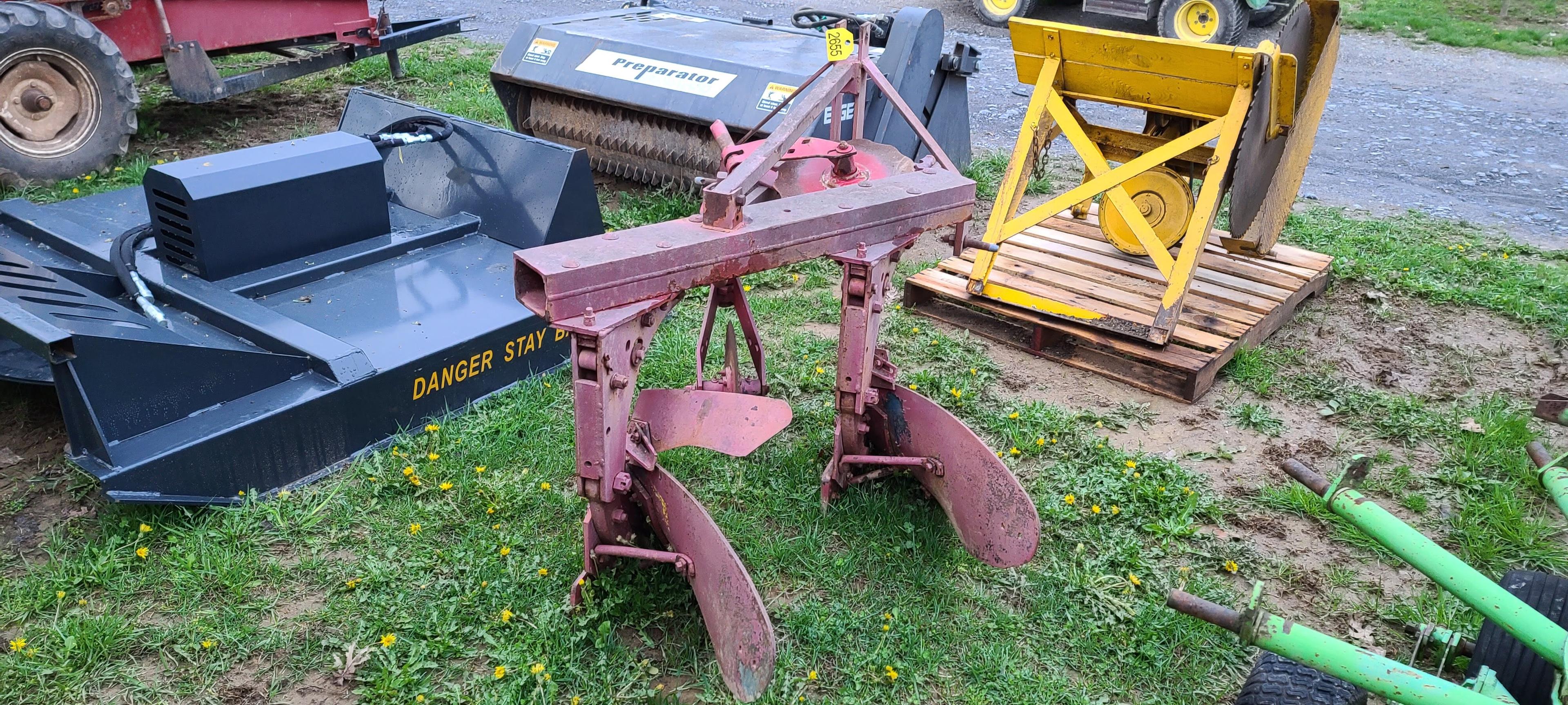 International 2x 3pt. Plow