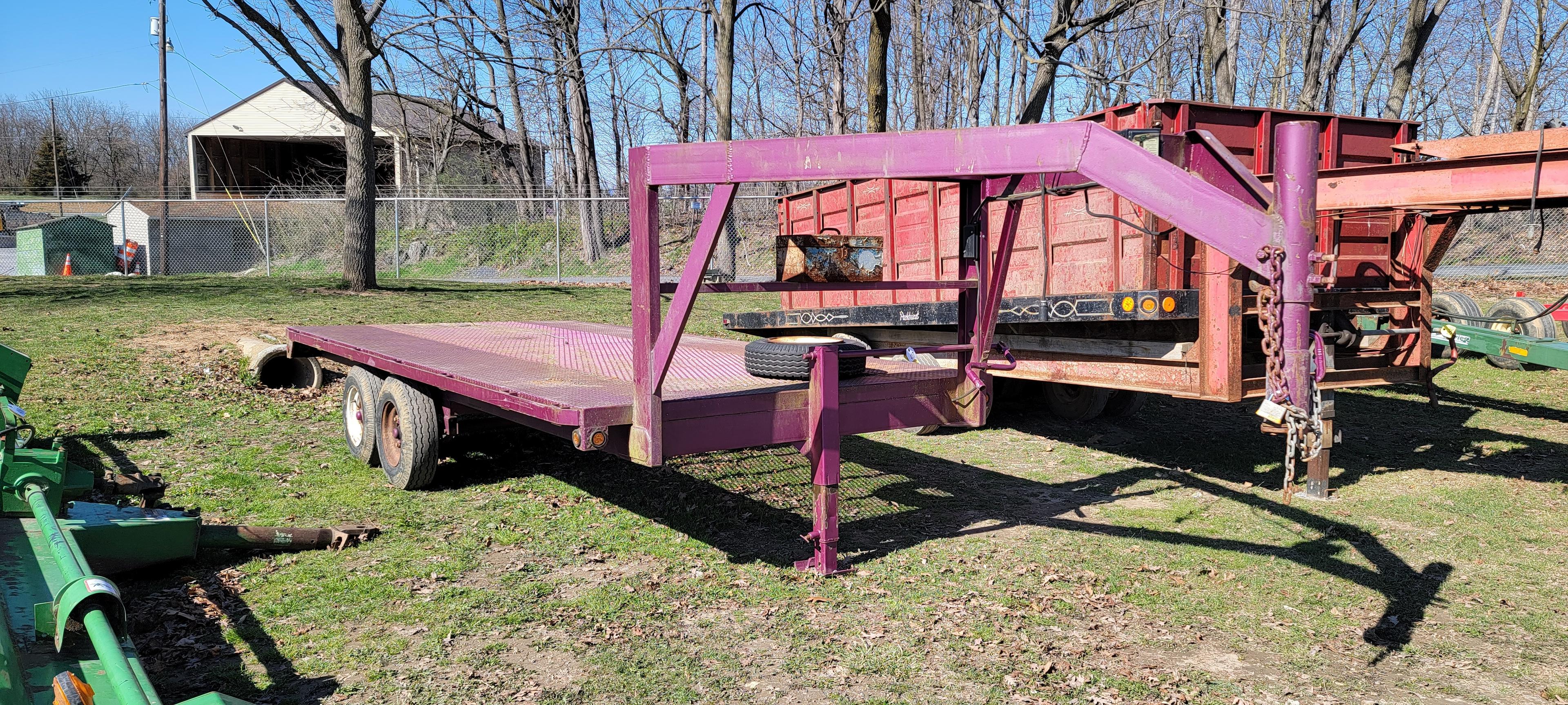 1980 2 Axle Gooseneck Trailer (TITLE)