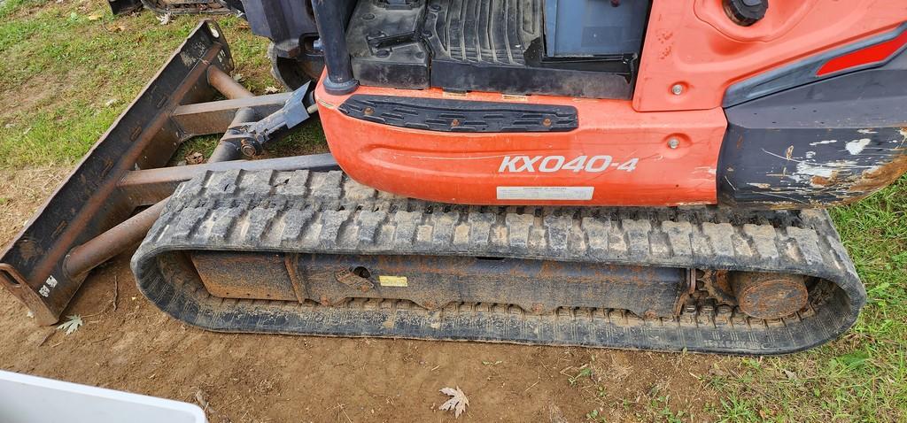 2013 Kubota KX040-4 (RIDE AND DRIVE)