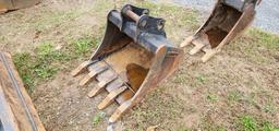 Gannon 24" Tooth Bucket.