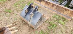 Gannon 24" Tooth Bucket.