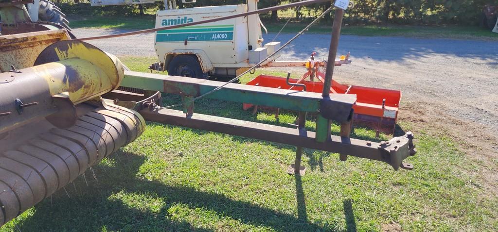 John Deere Chopper w/Grass Head