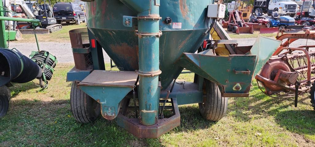 Arts-Way 450 Grinder Mixer