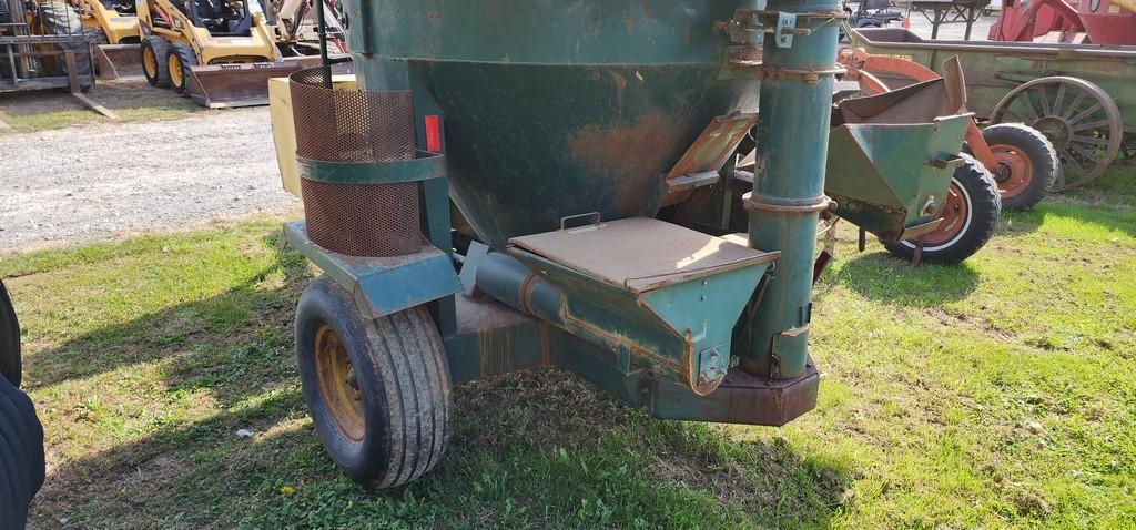 Arts-Way 450 Grinder Mixer