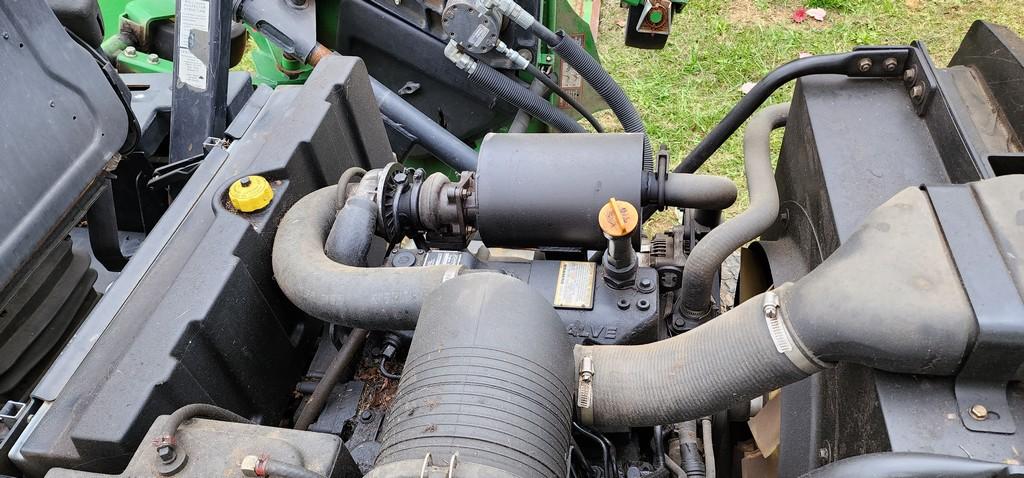 John Deere 1600 Wing Finish Mower (RUNS)(AS IS)