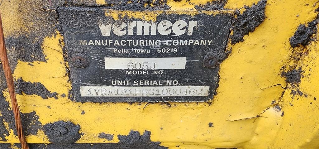 Vermeer 605J Round Baler