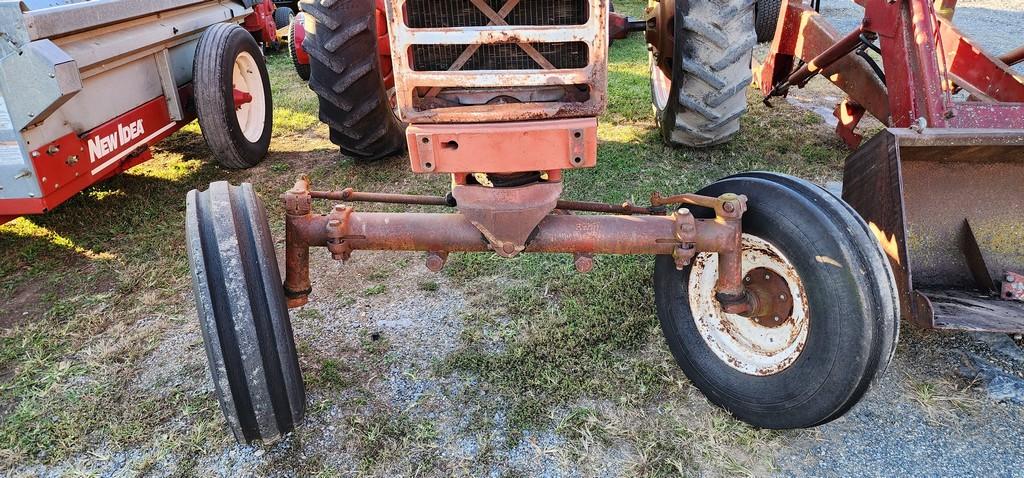 Farmall 460 Tractor (AS IS)