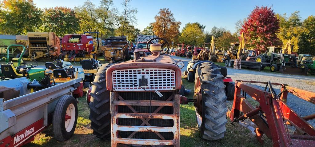 Farmall 460 Tractor (AS IS)