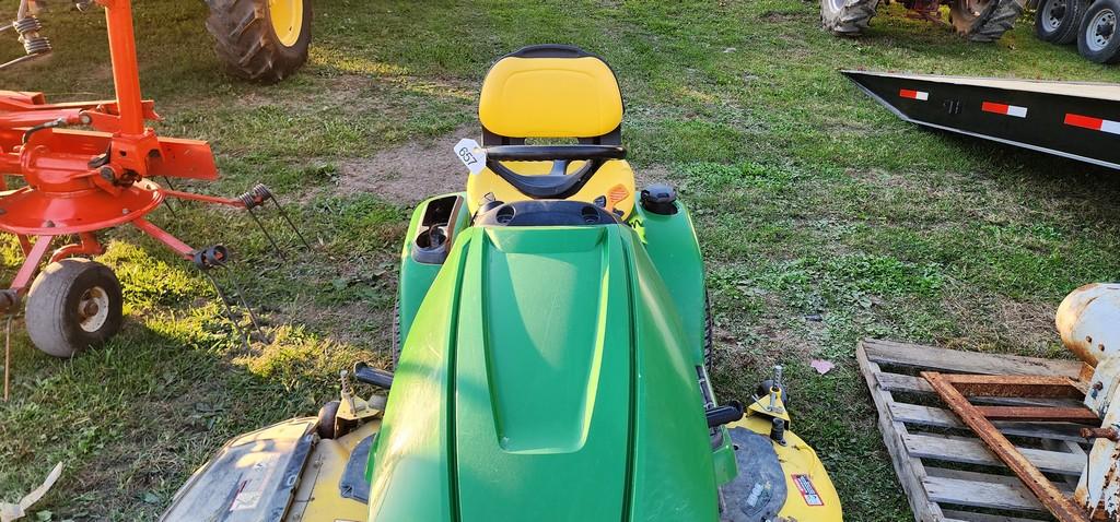 2015 John Deere X320 Riding Mower (RUNS)