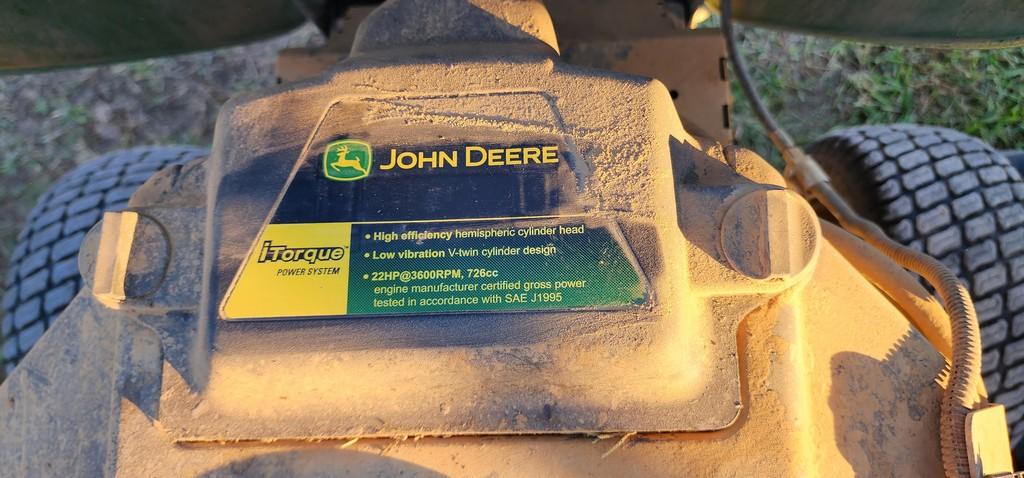 2015 John Deere X320 Riding Mower (RUNS)