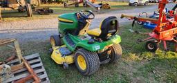 2015 John Deere X320 Riding Mower (RUNS)