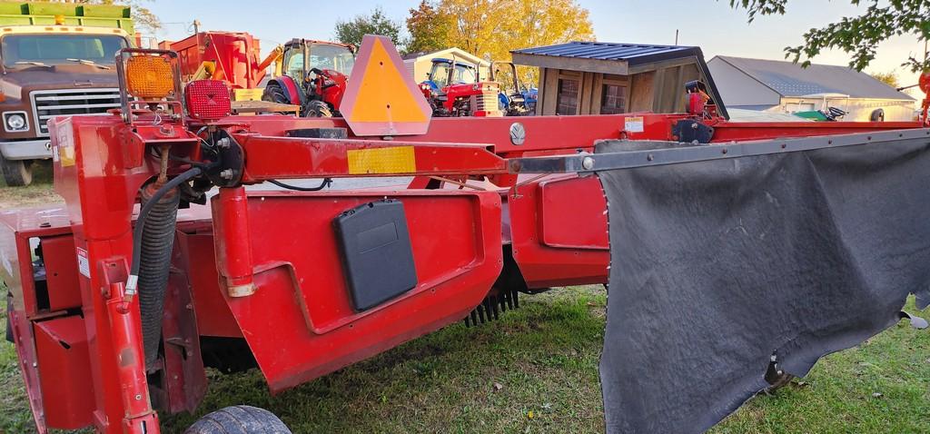 New Holland H7330 Discbine