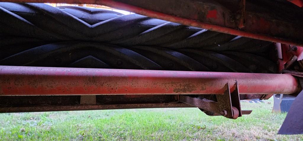 New Holland 477 Haybine