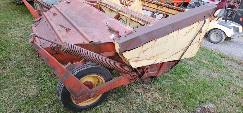New Holland 477 Haybine