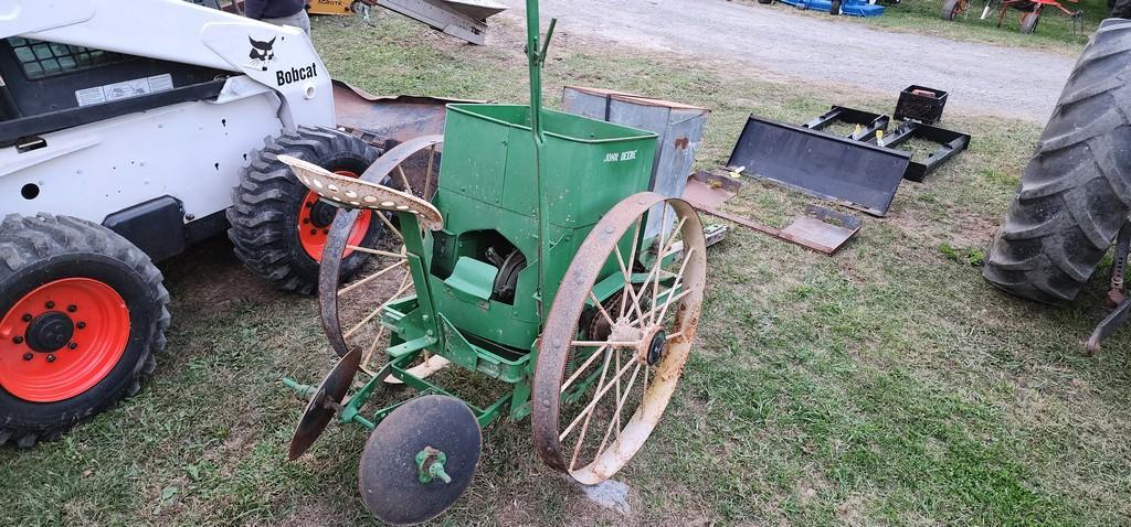 John Deere 1 Row Potato Planter