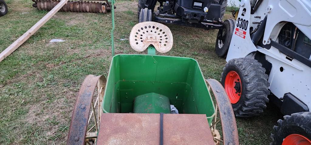 John Deere 1 Row Potato Planter