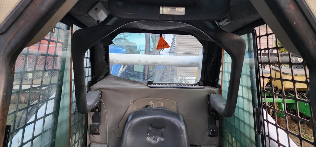 2002 Bobcat S300 Skidloader (RUNS)
