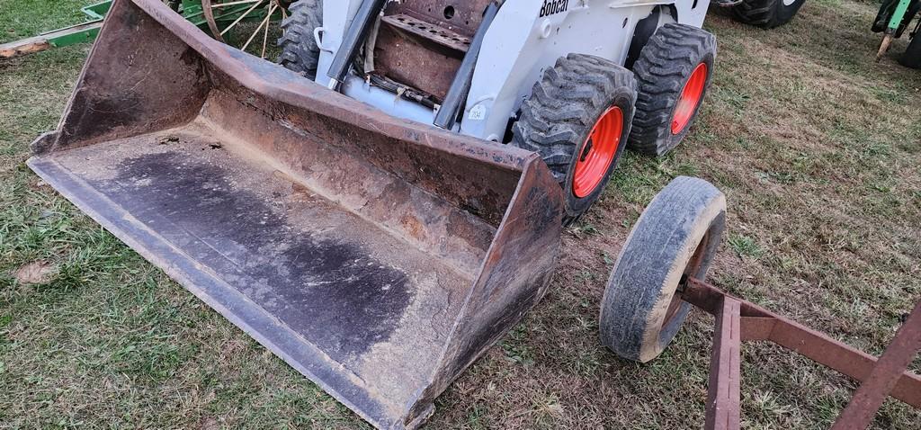 2002 Bobcat S300 Skidloader (RUNS)