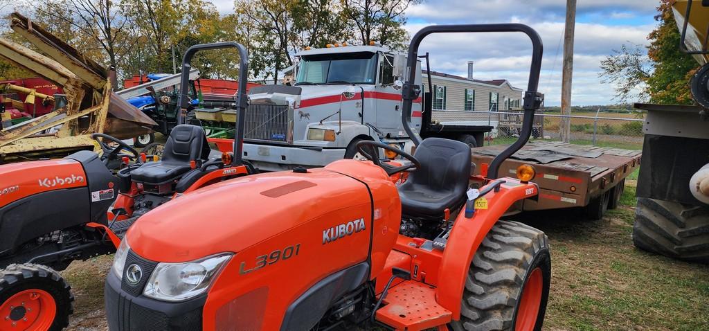 Kubota L3901 Compact Tractor (RUNS)(NO FACTORY WARRENTY)