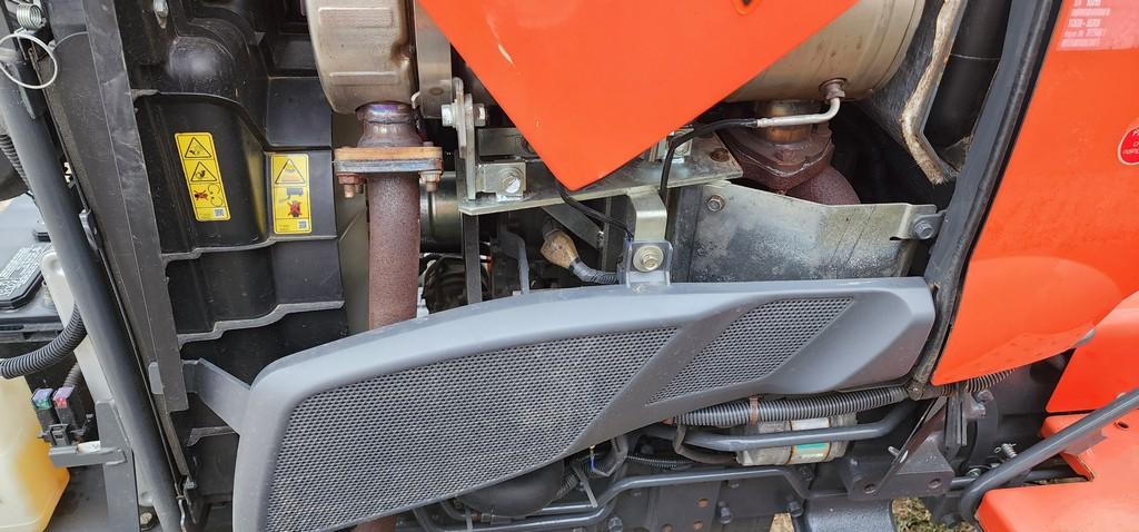 Kubota L3901 Compact Tractor (RUNS)(NO FACTORY WARRENTY)