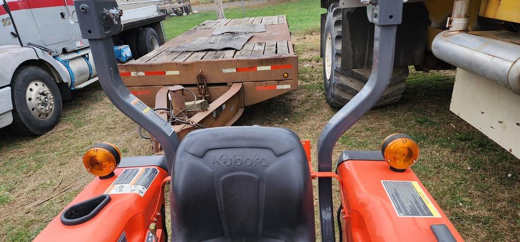 Kubota L3901 Compact Tractor (RUNS)(NO FACTORY WARRENTY)