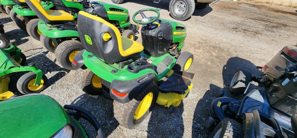 John Deere 190C Riding Mower (RUNS)(DEALER TRADE IN)