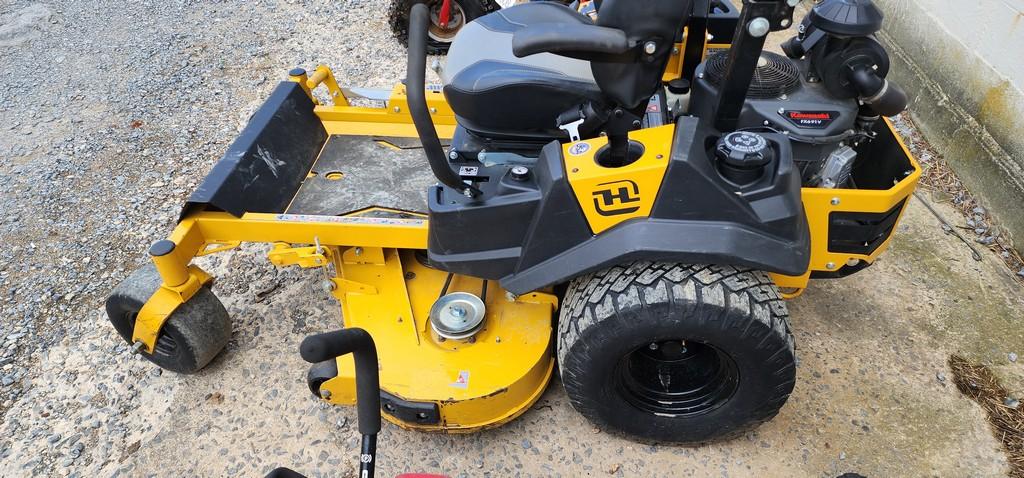 2021Hustler Fastrax SDX Zero turn Mower (RUNS)(DEALER TRADE IN)
