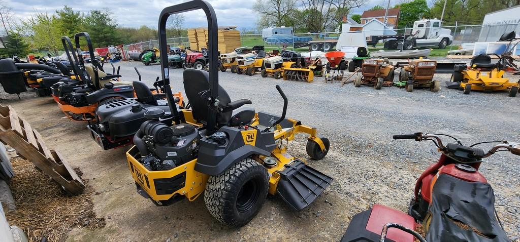 2021Hustler Fastrax SDX Zero turn Mower (RUNS)(DEALER TRADE IN)