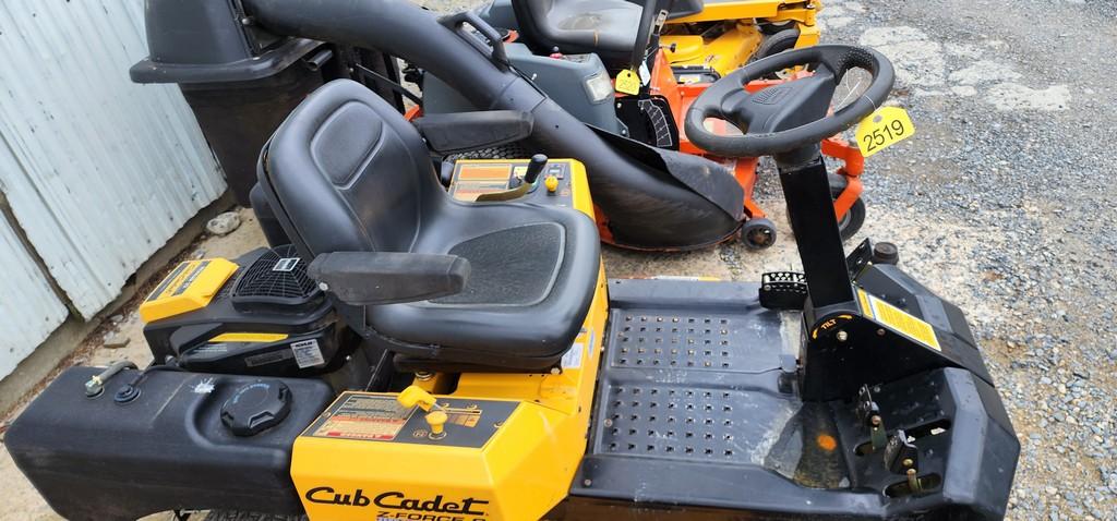 2011 Cub Cadet Z force S Zero Turn Mower (RUNS)(DEALER TRADE IN)