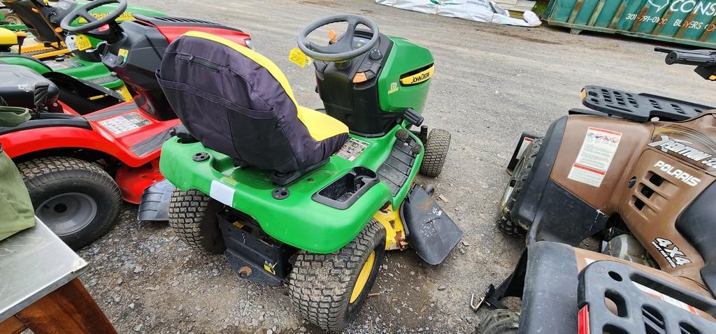 John Deere X300 Riding Mower (RUNS)