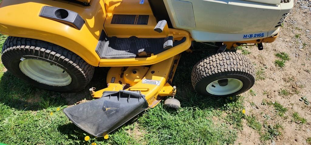 Cub Cadet HDS2165 Riding Mower (RUNS)