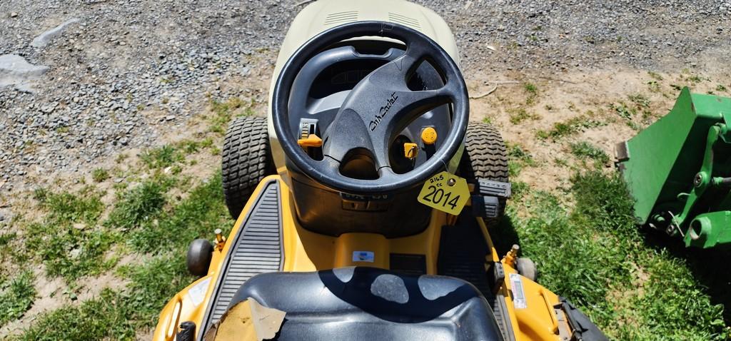 Cub Cadet HDS2165 Riding Mower (RUNS)