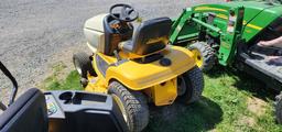 Cub Cadet HDS2165 Riding Mower (RUNS)