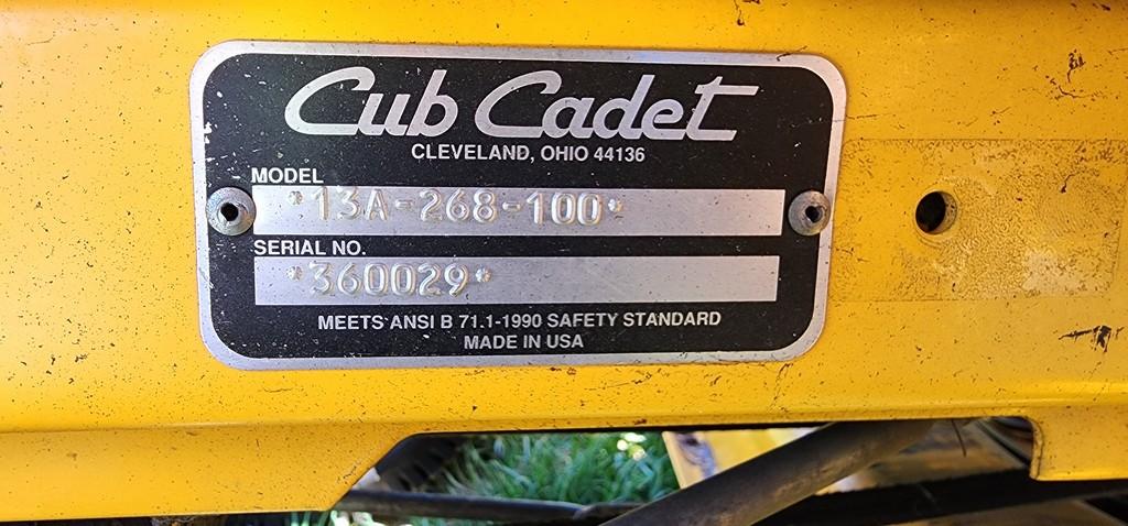 Cub Cadet HDS2165 Riding Mower (RUNS)