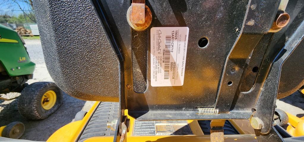 Cub Cadet LT1024 Riding Mower (RUNS)