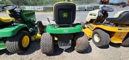 John Deere L118 Riding Mower (RUNS)