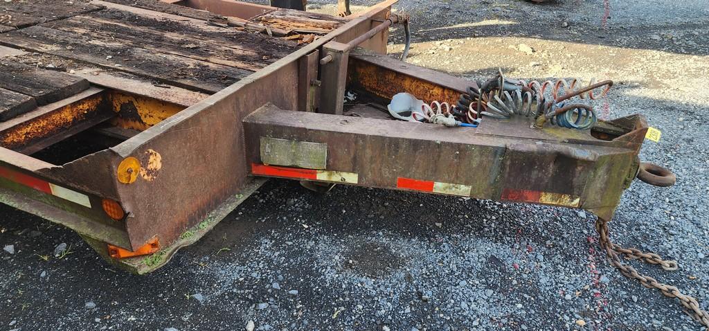 1974 Tag Along 2 Axle Trailer (TITLE)