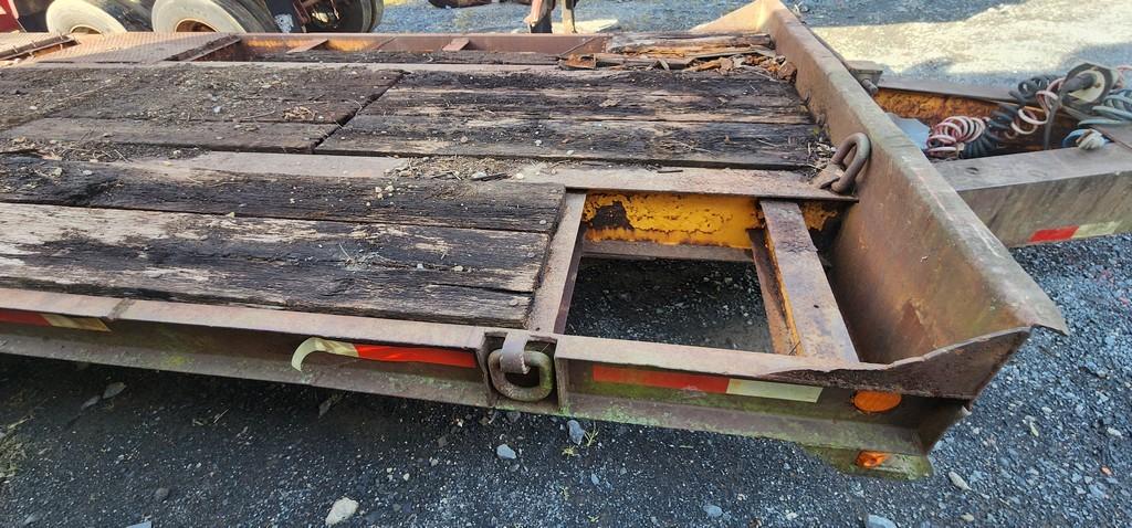 1974 Tag Along 2 Axle Trailer (TITLE)