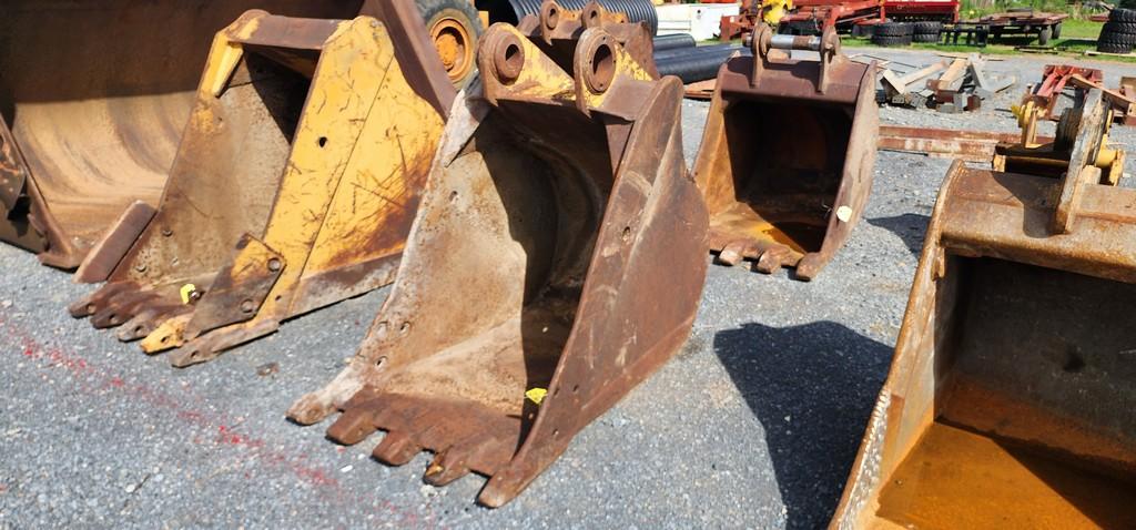 32" Excavator Bucket