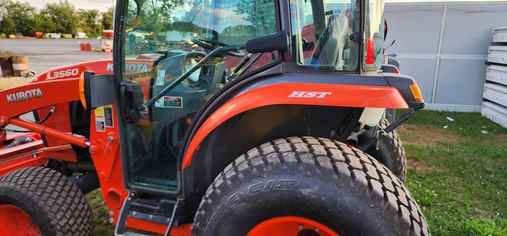 2021 Kubota L3560 Compact Loader Tractor (RIDE AND DRIVE) (LIKE NEW)