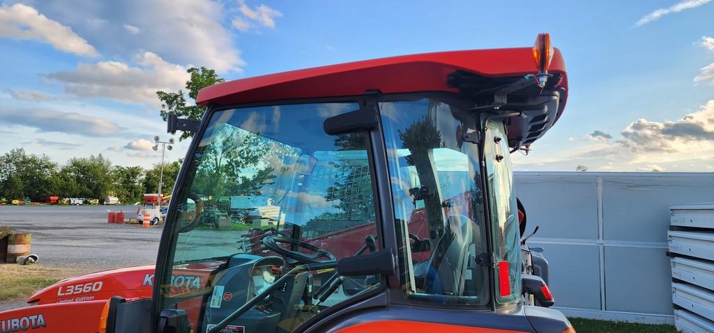 2021 Kubota L3560 Compact Loader Tractor (RIDE AND DRIVE) (LIKE NEW)